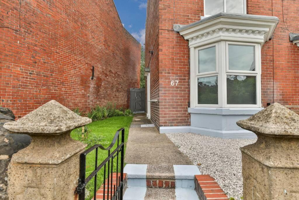 Refurbished Plush Property Great Transport Links Sheffield Exterior photo